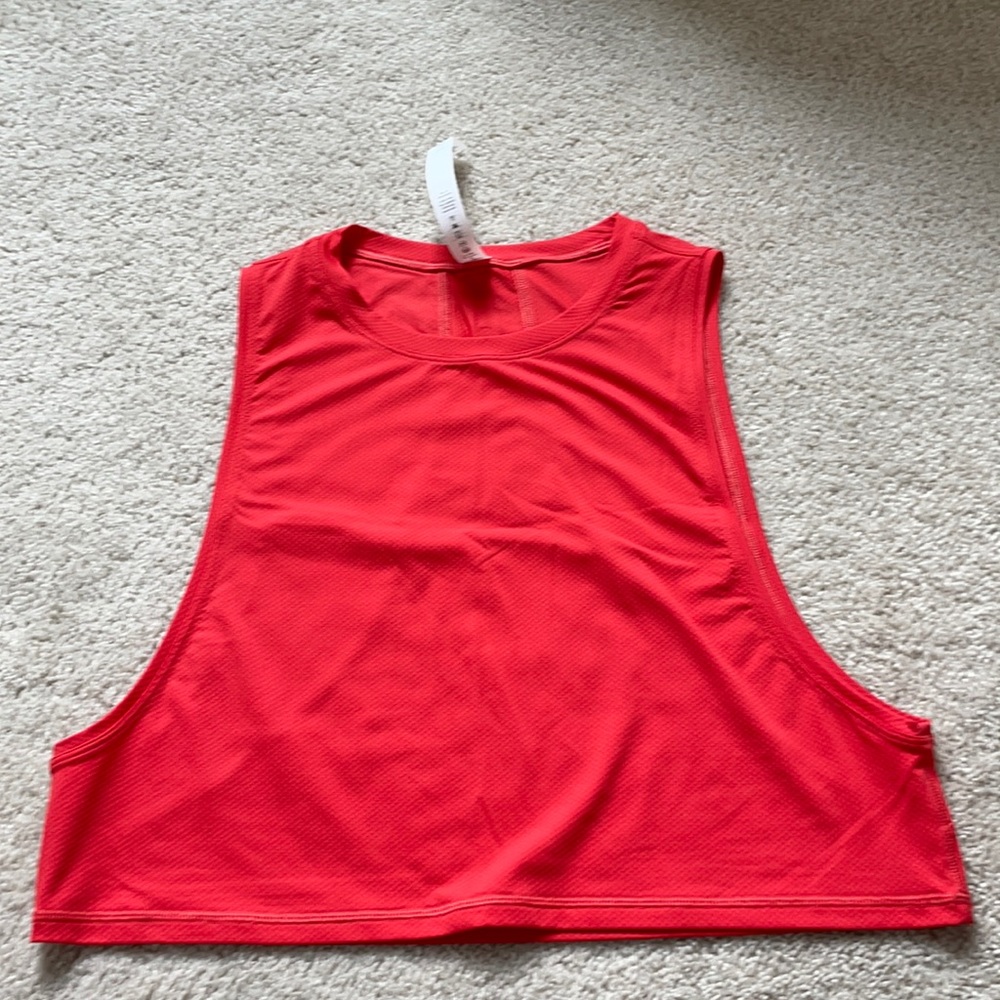 Lululemon cropped tank
